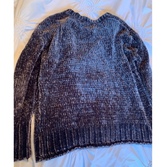 🔥4 for $30 Philosophy Silver Sweater - Picture 5 of 6